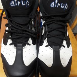 Air ups 8.5 size. Very Good Condition.